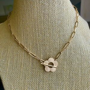 Fashion Toggle Necklace New